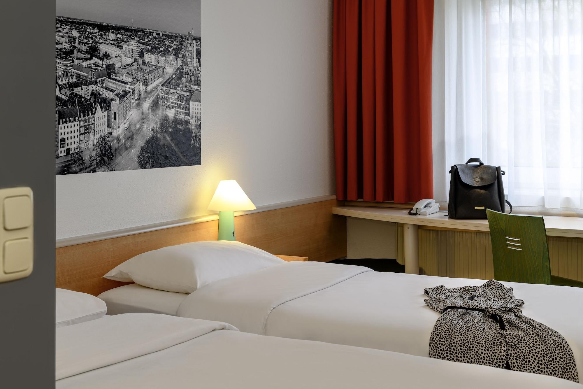 Ibis Hotel Hannover Medical Park Екстер'єр фото